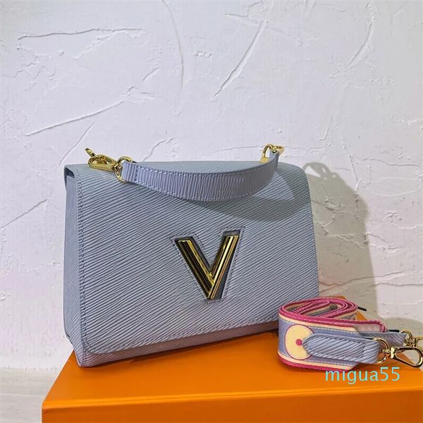 Скрученная сумка с поперечным кузовом женщин маленькие сумочки кошелек подличные кожаные модные буквы Стр.