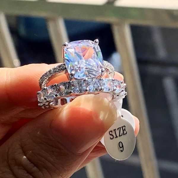 Küme Yüzükleri 2023 Top SATIN Çift Lüks Takı 925 STERLING Gümüş Yastık Şekli Beyaz Topaz CZ Diamond Düğün Gelin Yüzük Seti