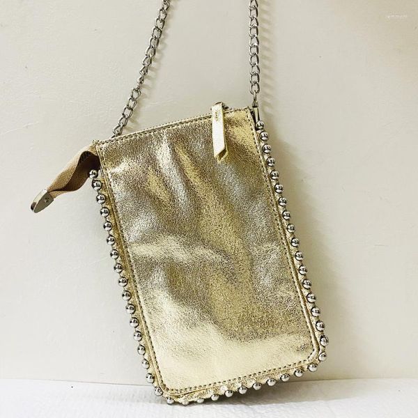 Bolsas de noite bolsa feminina para mulheres bolsa de designer de luxo 2023 em PU prata leve frisado decoração corrente para celular estilingue