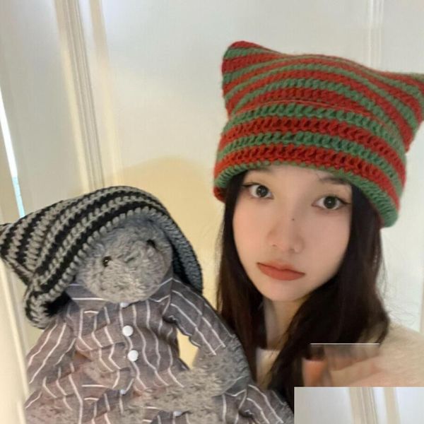 Beanie/Kafatası Kapakları Sıcak Japon Beanie Hat Ins Little Devil Çizgili Örme Yün Kapı Sonbahar ve Kış Sevimli Kedi Kulakları Sivri Plover DHW43