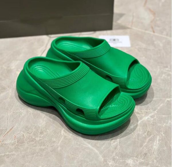 Designer Sandália Senhoras Wedge Flip Flops Open Toe Platform Women Black White Green Summer Brand Confortável verão caminhando ao ar livre Moda dedo do pé com caixa