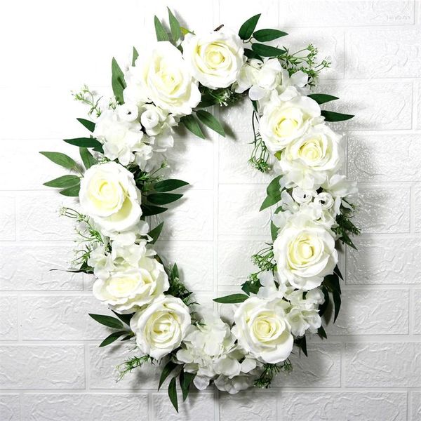 Fiori decorativi Ghirlande di fiori artificiali Seta Rosa bianca Finta corona di porte primaverili San Valentino Decorazione da parete per la casa di nozze