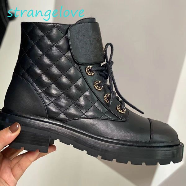 100% couro real Botas de tornozelo acolchoadas femininas Botas planas de luxo Designer de motociclista Plataforma Flats Combat Bootes Salto baixo Botas de renda Tamanho de couro 35-42