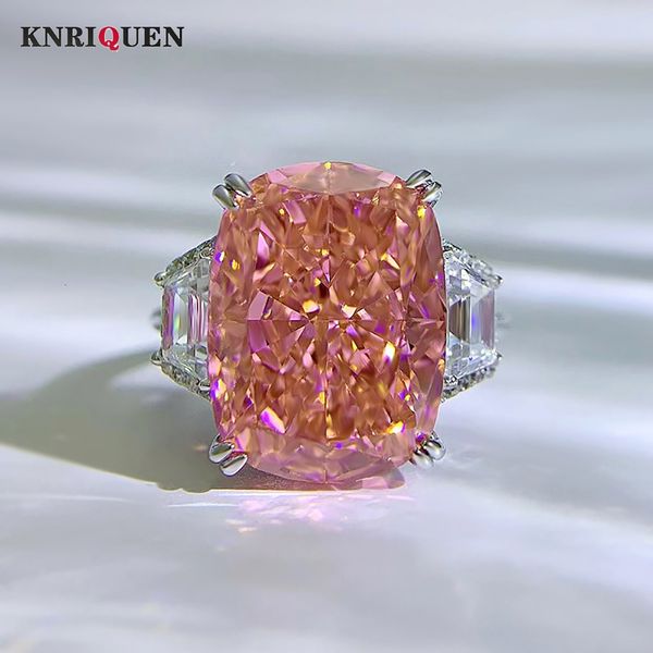 Fedi nuziali Luxury 100 925 Solid Silver 11 15mm Pink High Carbon Diamond per le donne Gemstone Party Fine Jewelry Regalo di compleanno 230712