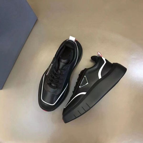 Scarpe firmate Uomo Casual Monolith Logo Scarpe in pelle nera Aumenta la piattaforma Sneakers Cloudbust Mocassini classici verniciati opachi Scarpe da ginnastica 01