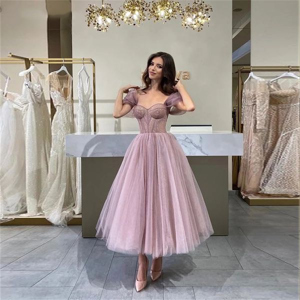 Blush Tule Rosa Vestidos de Baile Curtos corpete de renda chá comprimento ombro a ombro Vestidos de festa justos Bones Mulheres Arábia Saudita Vestidos de boas-vindas