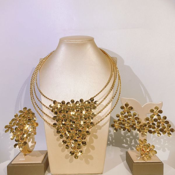 Halskette Ohrringe Set Brasilien Gold Design Damen Schmuck Reines Kupfer Hochwertige Blütenknospenform Bankett