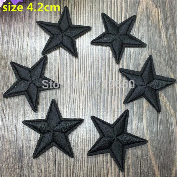 WL Nuovo arrivo 50 pezzi Colore nero piccola stella Toppe ricamate ferro su cartone animato Motivo Applique ricamo accessorio308D