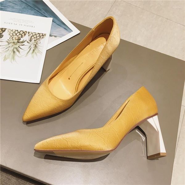 Elbise ayakkabıları garip yüksek topuklu kadın marka tasarımcısı sivri ayak parmağı parlak sarı pompalar tacones mujer zarif bayanlar çalışıyor y1002