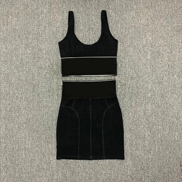 Kadınların Trailtsuits İki parçalı elbise tasarımcısı tank üst pamuk streç kırpılmış yoga takım elbise fitness 2pcs sütyen mini etek tankları üst kısımlar şort golf tenisi vintage t shirt c01