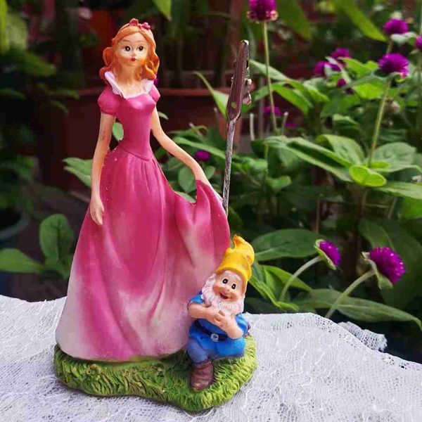 Decorazioni da giardino Resina pastorale Pink Princess Dwarf Ornament Store Cafe Balcone Figurine Artigianato Cortile Giardino Piazza Accessori Decorazione L230714