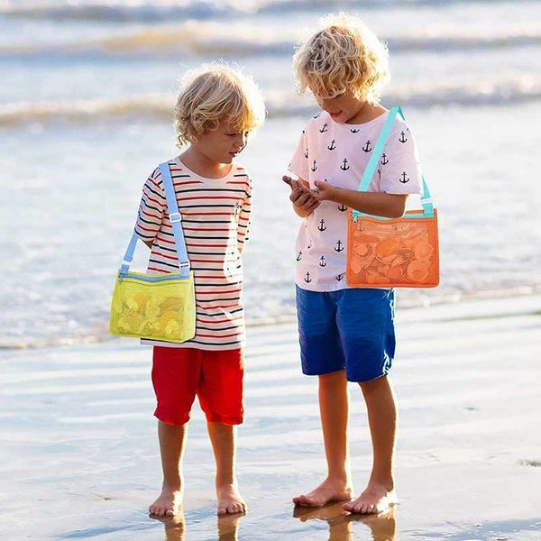 Umhängetaschen Strandspielzeug Mesh Kinder Muschelaufbewahrung Muschel Pool Sand Schwimmzubehör für Jungen und Mädchen 230426