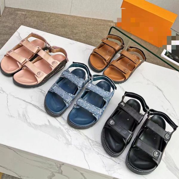 Novo designer mulheres chinelos praia mules de couro senhoras sandálias verão luxo moda plana carta feminina arrastar nu preto branco marrom mulher chinelo 35-40