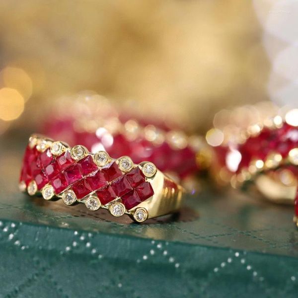 Cluster-Ringe Aazuo 18 Karat Massives Gelbgold Natrual Ruby Echte Diamanten Schöne Linien Ring Geschenk für Frau Hochzeitstag Deluxe Bankett Party