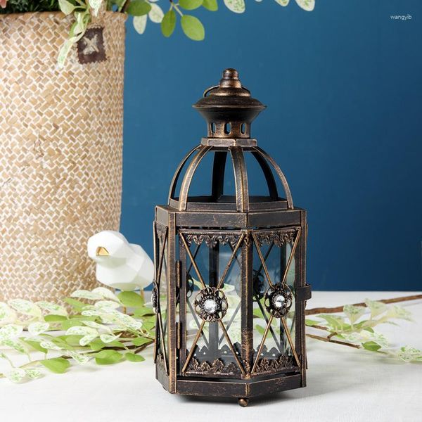 Portacandele Stile europeo Retro Romantico Supporto da terra Lampada a vento Soggiorno Decorazione Ornamenti Vetro antivento