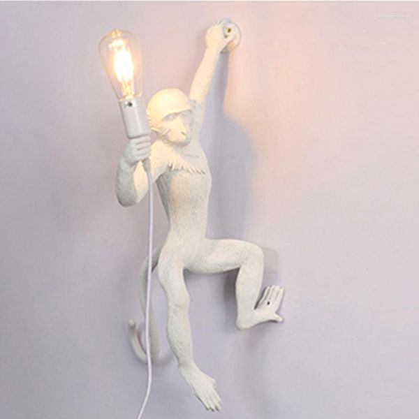 Lampada da parete Nordic Indoor White Monkey Light per soggiorno Studio Ristorante Cafe Corridoio Art Gallery E27 Titolare Resina Home Decor