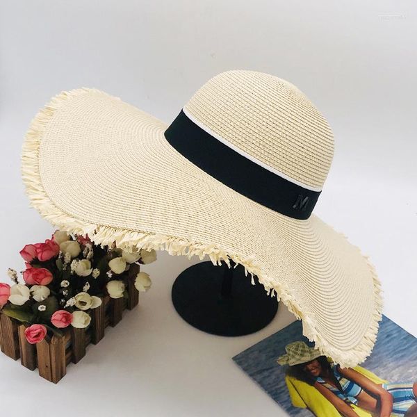 Cappelli a tesa larga Estate femminile Versione coreana Chaosha Beach Hat Chariot Horse Crittografia Treccia Berretto con visiera Grande erba Sole