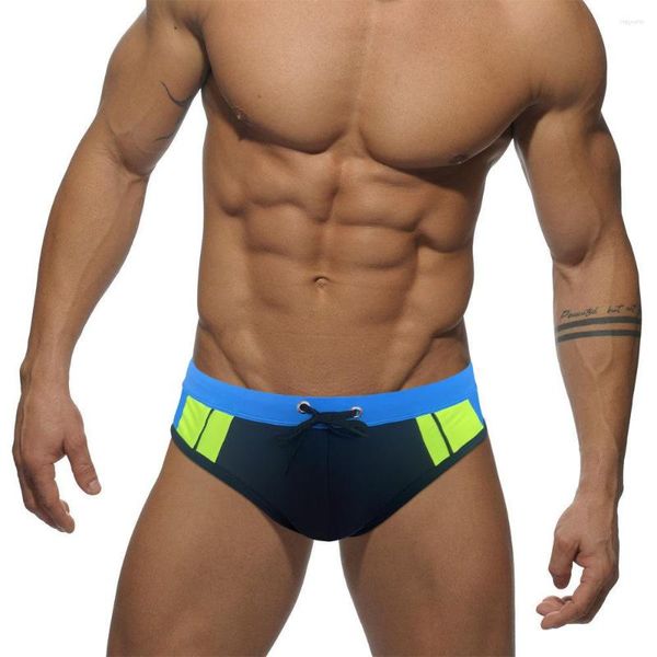 Männer Bademode Sexy Pouch Pad Männer Schwimmen Tragen Briefs Push-Up Badeanzug Mann Schwimmen Anzug Stamm Bikini Marke Slip bad