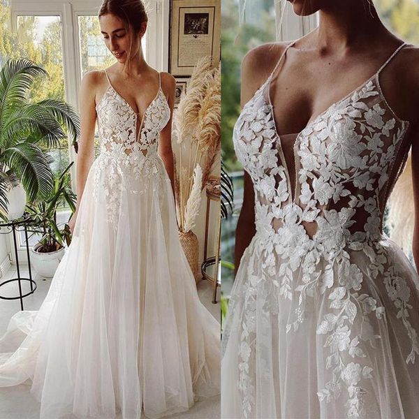 Senza schienale 2021 Boho Abito da sposa in pizzo con applicazioni estive Abito da spiaggia Abiti da sposa Cinghie senza spalline Tulle Loves Outdoor Lady Marriage 273h