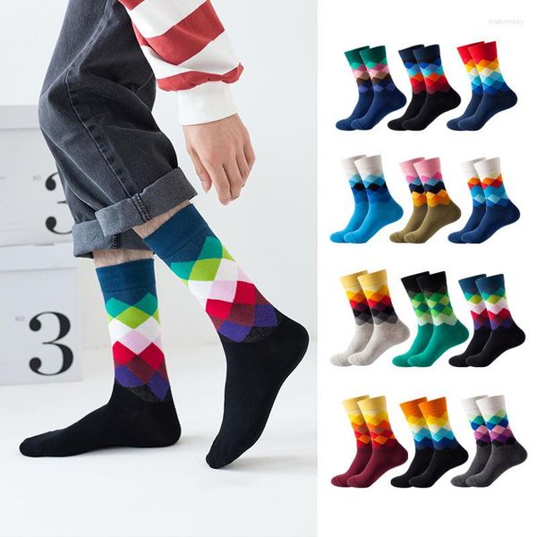 Herrensocken Europa und Amerika Trendy Männer Hohe Qualität Rhombus Check Mittelkalb Outdoor Reiten Basketball Socke Baumwolle für