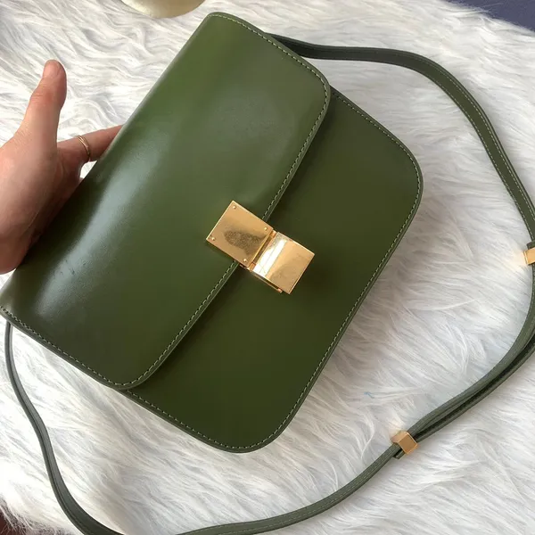 2023 Altas Vendas Boutique Couro Bolsa Feminina Verde Personalizado Na Moda Aparência Ombro Único Bolsa Tiracolo Fivela Dourada Estilo Moda Casual Frete Grátis