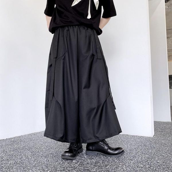 Calças masculinas 2023 fitas plissadas góticas hip hop culottes perna larga homens mulheres harajuku calça casual saia japonesa streetwear
