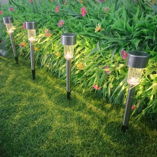 Decorazioni da giardino 10pcs LED Solar Pathway Lights Lampada da prato per esterni Lampada solare Decorazione per giardino/cortile/paesaggio/patio/vialetto/passerella illuminazione L230715