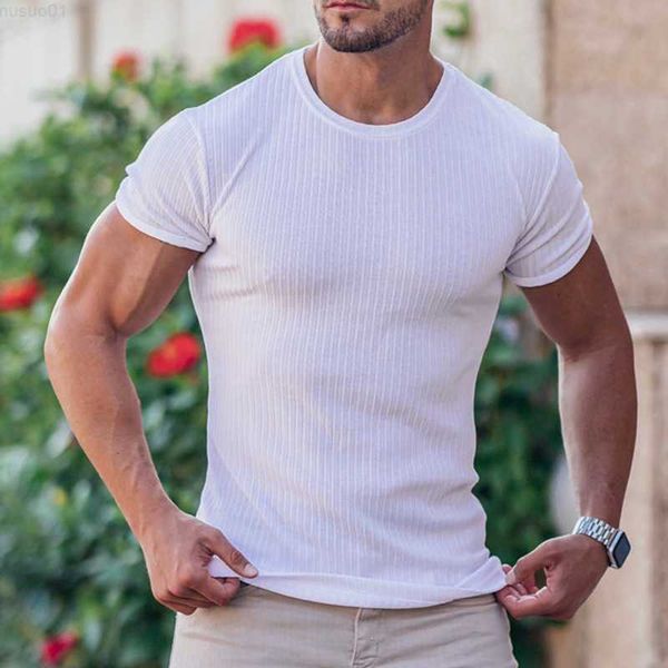 Herren T-Shirts Neue elastische Männer T-Shirt Shorts Ärmel solide vertikale Streifen Rundhals Herren Muskel Sport T-Shirts Sommer männliche Casual Tees Tops L230715