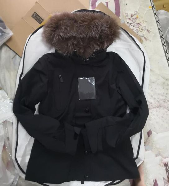 Kadınlar Aşağı Puffer Ceket Moda Kapşonlu Sıcak Sıcak Tilki Kürk Kürklü Yatak Parkas Kadın Ceket Kış Kayak Kıyafetleri Dış Giyim