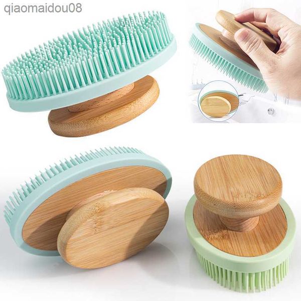 Nova escova de banho de silicone, banho de massagem, escova macia de limpeza de dentes longos, escova de banho com cabo de bambu L230704