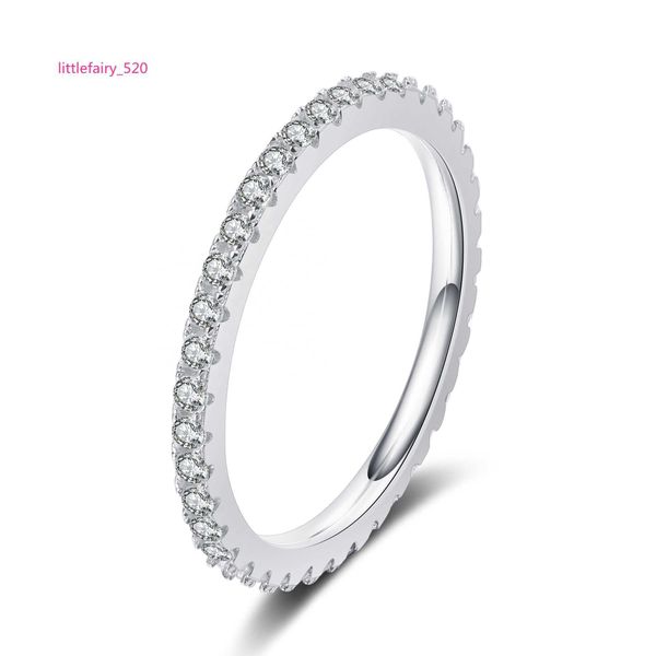 Anhänger Halsketten Glänzender Baguette Moissanit Ewigkeitsring 925 Sterling Silber Moissanit Verlobungsringe für Frauen