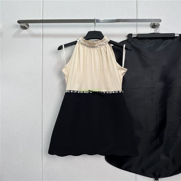 23 Yaz Kadın Tasarımcı Elbise Tee Tesli Elbiseler Kristal Boncuklarla Kızlar Milan Pist Hatter Jersey Tank Top A-line kolsuz Mini Elbise Yüksek Son Tasarımcı Gömlekleri