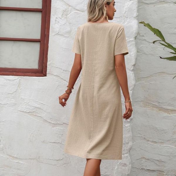 Sıradan Elbiseler Malzeme: Bu elbise polyester kumaştan yapılmış yumuşak ve rahat cilt dostu nefes alabilir.