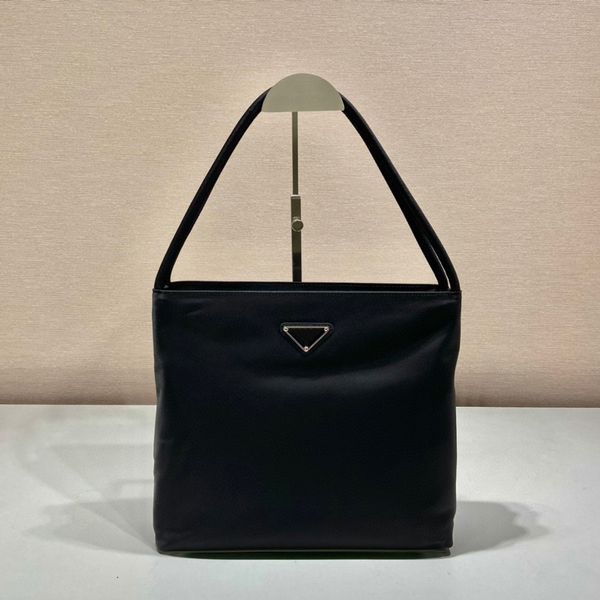 B6246 nuova borsa sottobraccio da donna di alta qualità Tote bag Borsa in tessuto di nylon con design con cerniera a strato di griglia leggero e semplice spazio di capacità