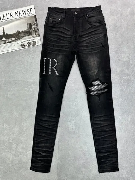 Erkek kot tasarımcı jean pantolon yırtılmış marka tasarımları mektup rhinestone motosiklet erkek sıska hip hop sokak kovboy pantolon