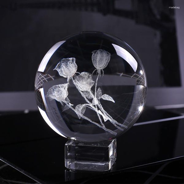 Estatuetas decorativas 60mm 3D Cristal Rosas Bola Miniatura Flor de Quartzo Globo Gravado a Laser Esfera para Artesanato Decoração de Casa Ornamento Presente de Casamento