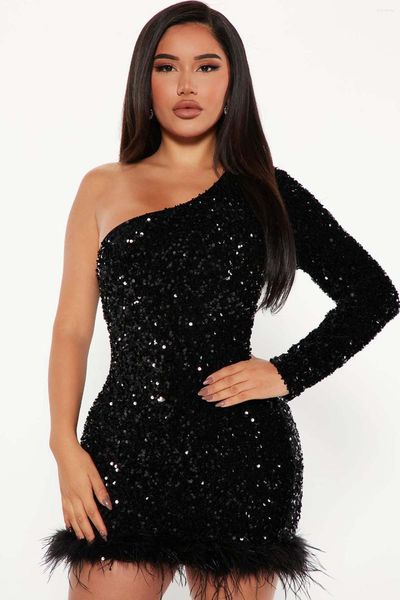 Casual Kleider 2023 Top Qualität Junge Sexy Club Pailletten Solide Süße Quaste Volle Hülse One Off Schulter Hohe Taille frauen Kurze Bleistift Kleid