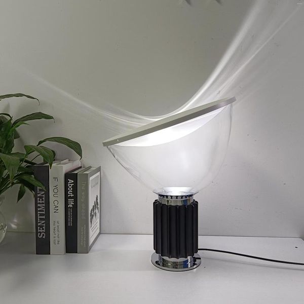 Lampade da tavolo Paralume in vetro nordico Luci a LED Radar Lampada da scrivania Lampada da comodino per camera da letto satellitare
