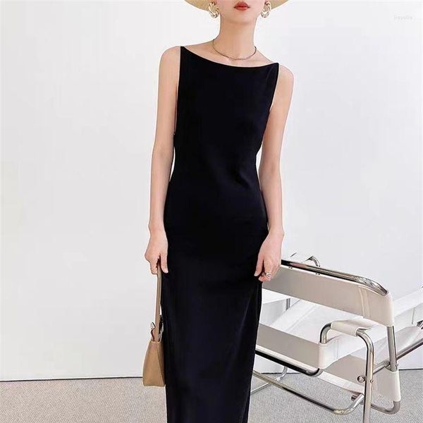 Abiti casual Backless Strap Long Dress Women 2023 Alta qualità Slash Neck Fashion Black Knitted Bodycon Slim Sexy Simple Robe P807