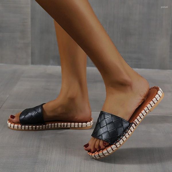 Тапочки 2023 летние женские туфли с большим размером европейские и американские леопардовые змеи