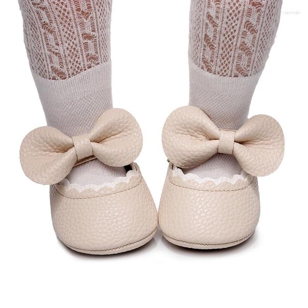 İlk Yürüyüşçüler Moda Yay Kız Yürüyüş Ayakkabıları Bebek Sevimli Prenses Yumuşak Sole Rahat Ayakkabı Çocuk Sandaletleri Yaz 2023 Öğeler
