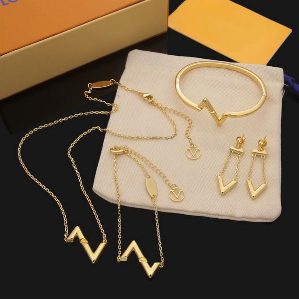 Europa Amerika Mode Stil Schmuck Sets Dame Frauen Gold Silber-farbe Metall Gravierte V Initialen Volt Halskette Armband Armreif EA293M