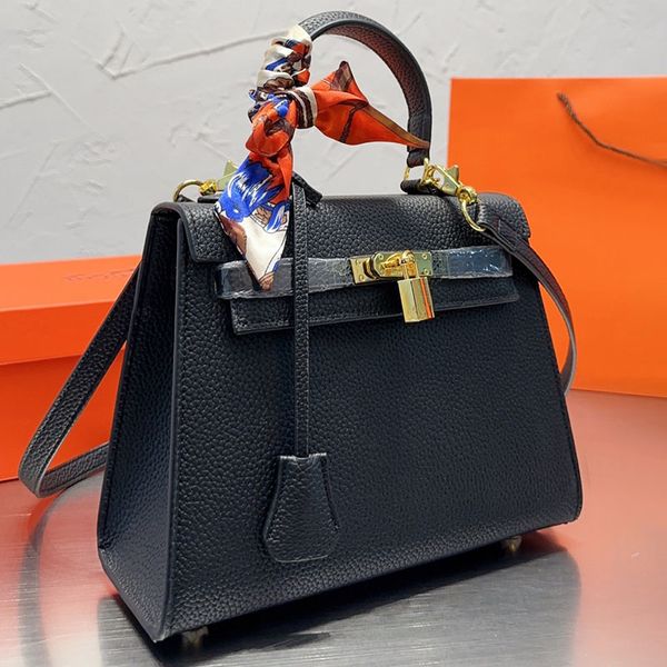 Bolsa feminina de grife bolsas de couro bolsa crossbody feita à mão moda clássica bolsa de compras cachecol charm com alças carteira feminina