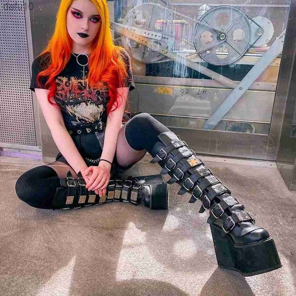 Yeni kadın moda metal gotik platform botları punk cosplay takozlar yüksek topuklu kadınlar diz yüksek botlar stree ayakkabı kadın l230704