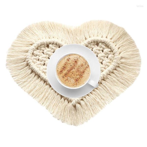 Tovagliette 1PC Sottobicchieri intrecciati bohémien Tappetino per tazza a forma di cuore intrecciato con nappe Assorbimento d'acqua Resistenza al calore