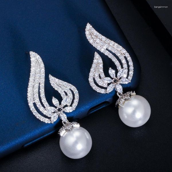 Orecchini pendenti ThreeGraces Fashion Cubic Zirconia Bridal Wedding Long Simulated Pearl Drop Per le donne Trendy Party Jewelry E1385