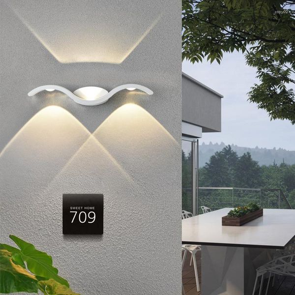 Lampada da parete Luci a LED Giardino Impermeabile IP65 Apparecchio di illuminazione per esterni 9W15W Decorazione della casa Corridoio Corridoio Luce Cortile