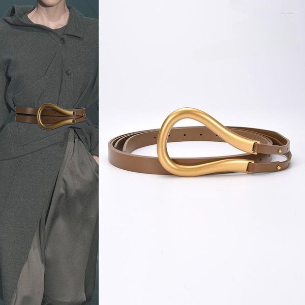 Cintos tamanho grande Cinto com fivela de ferradura largo Couro feminino versátil e personalizado Cintura Designer para mulheres