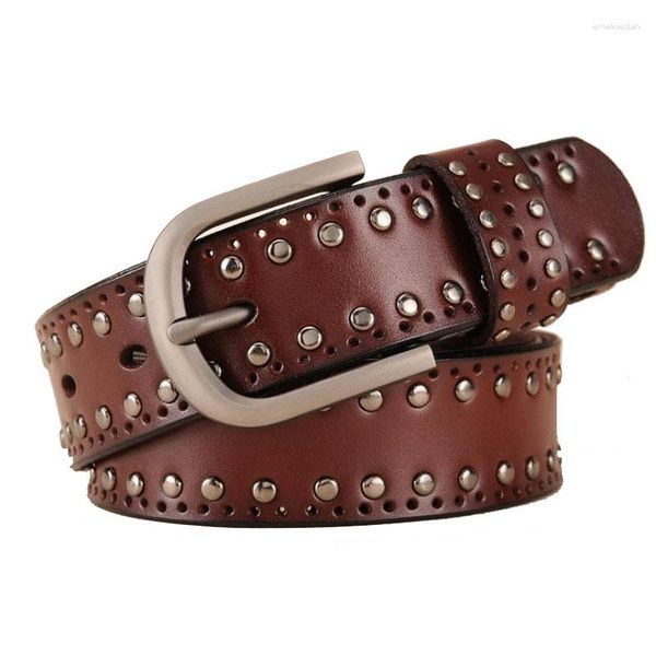 Cinture Donna con borchie Vera pelle Cinturino in pelle di mucca di alta qualità Stilista di marca Rivetto Pin Fibbia in metallo Articoli da donna