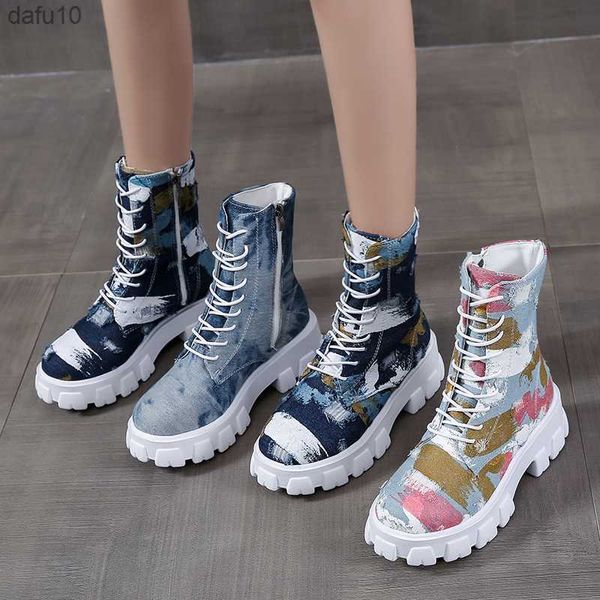 2021 neue Mode frauen Mittlere Waden Stiefel Lace-Up Flache Plattform Dicken Boden Weibliche Schuhe Graffiti Casual Leinwand schuhe Heißer Verkauf L230704